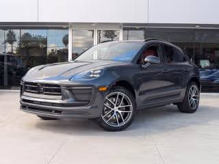 2026 Porsche Macan's photo
