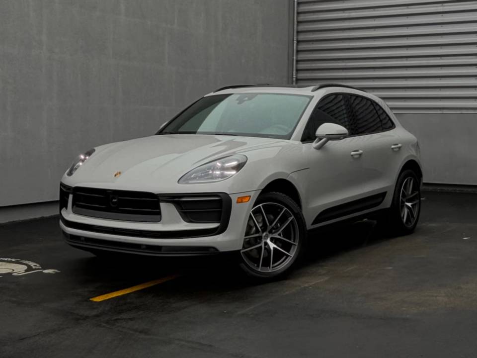 2026 Porsche Macan