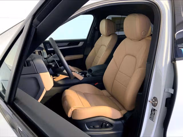 2025 Porsche Cayenne E-Hybrid - Photo 34