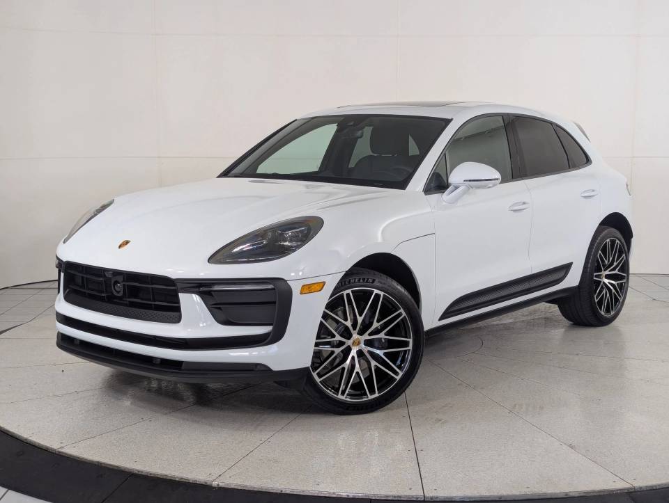 2026 Porsche Macan
