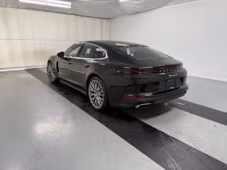 2026 Porsche Panamera Base - Photo 17