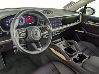 2025 Porsche Cayenne Turbo E-Hybrid - Photo 25