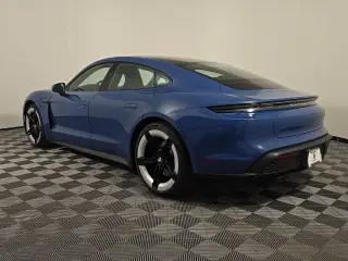 2025 Porsche Taycan Base - Photo 21