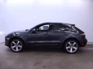 2025 Porsche Macan - Photo 9