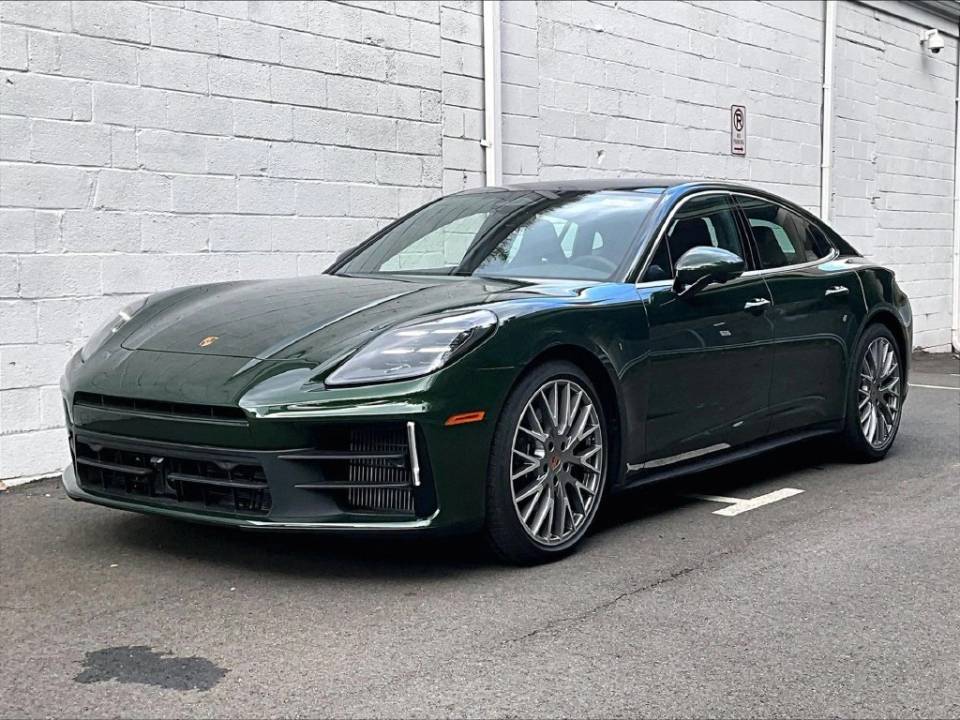 2026 Porsche Panamera Base