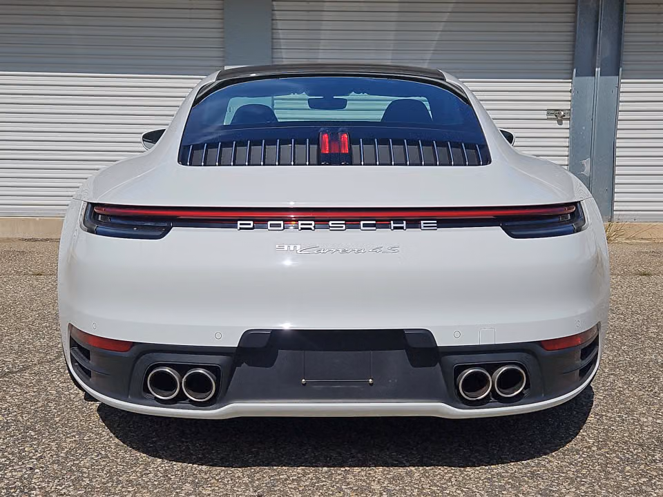 2022 Porsche 911 - Photo 27