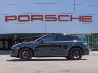 2026 Porsche Macan GTS - Photo 9