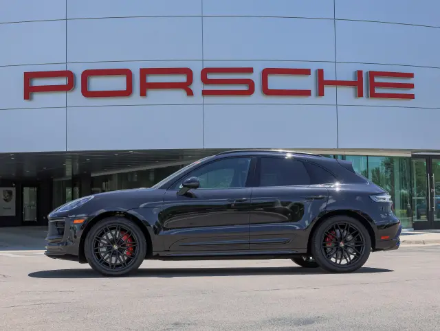 2026 Porsche Macan GTS - Photo 14