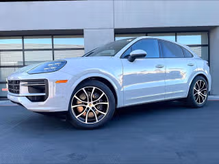 2026 Porsche Cayenne -'s photo