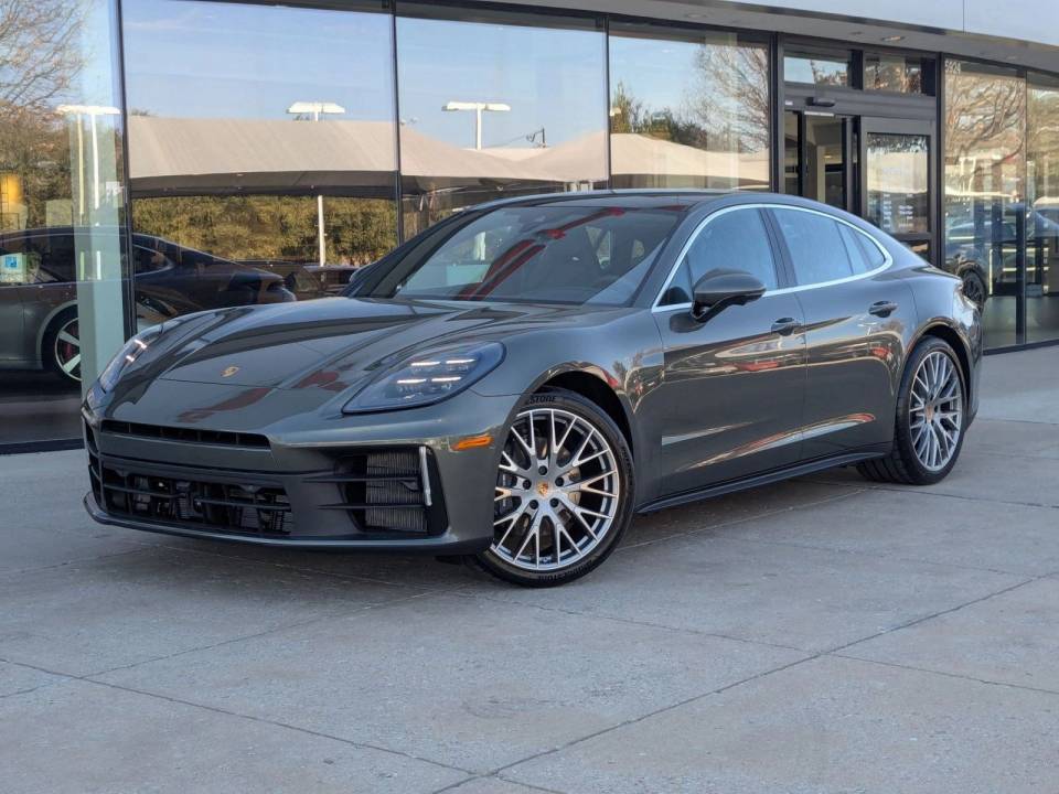 2026 Porsche Panamera