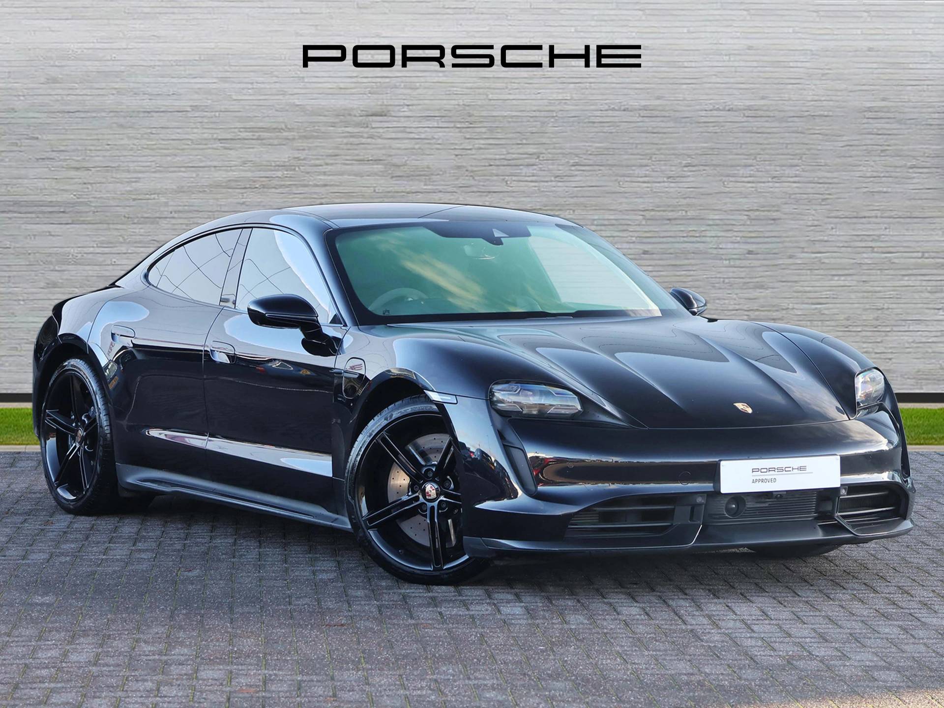 Taycan Turbo S, photo 1 of 29