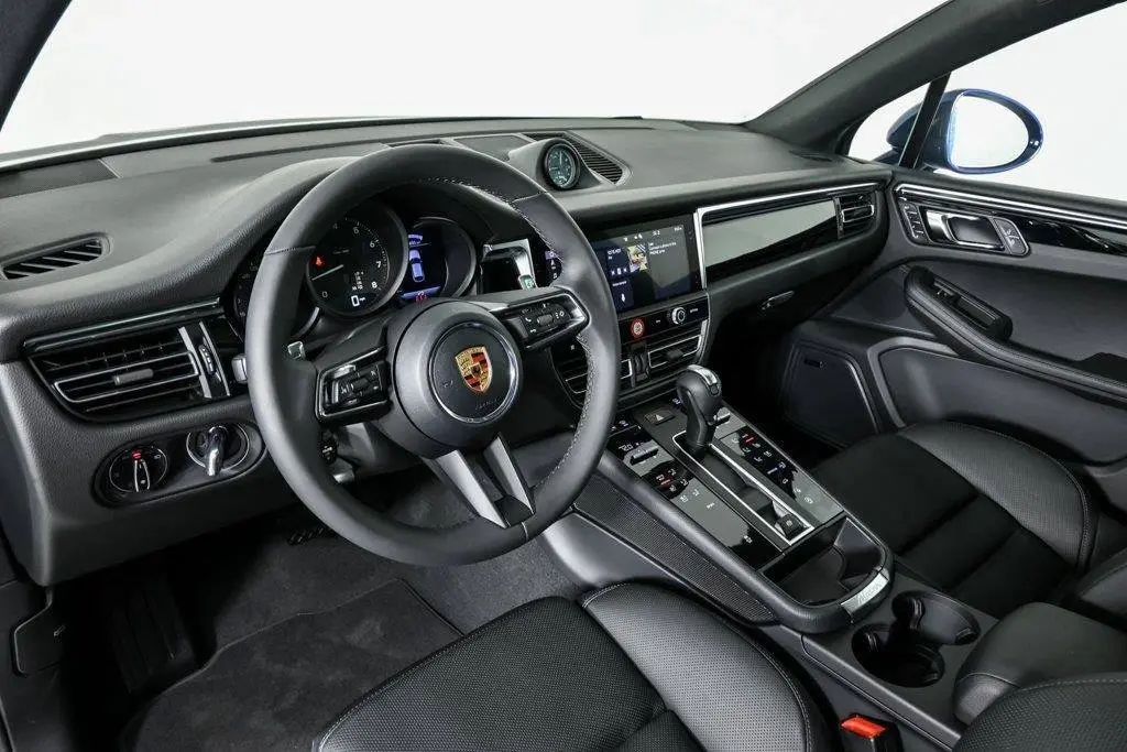 2026 Porsche Macan Base - Photo 32