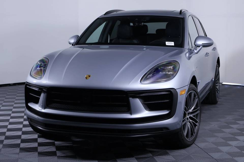 2025 Porsche Macan S