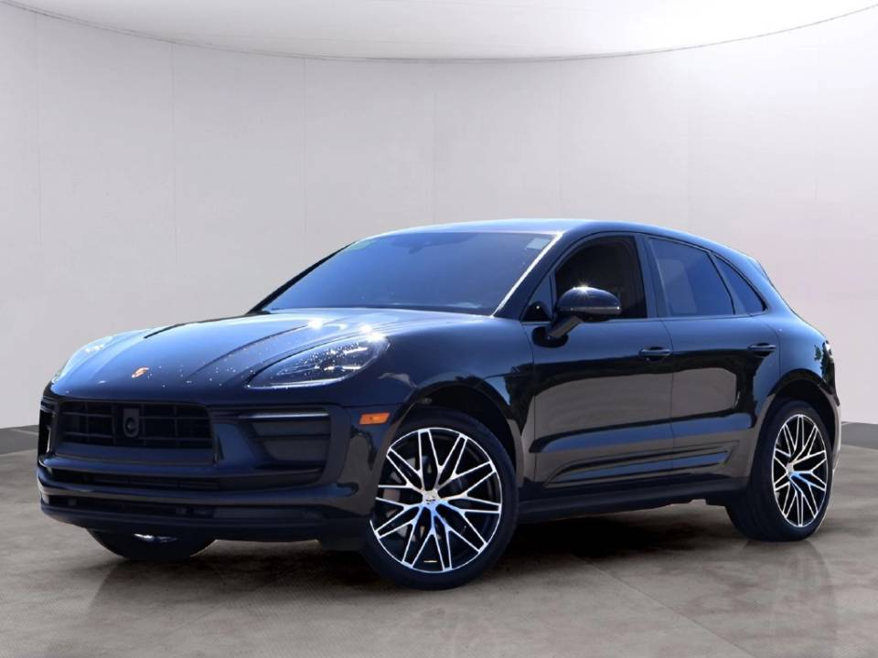 2025 Porsche Macan T