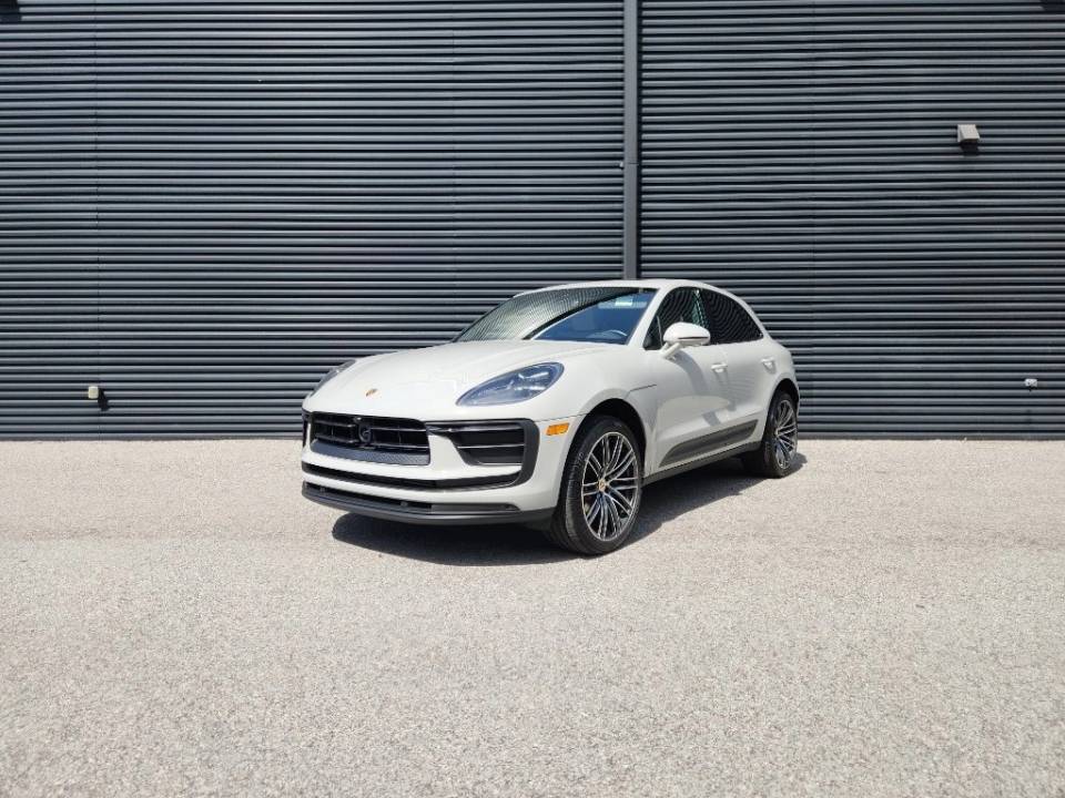 2026 Porsche Macan