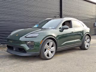 2025 Porsche Macan Macan 4 Electric's photo