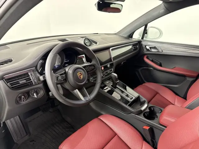 2026 Porsche Macan S - Photo 30