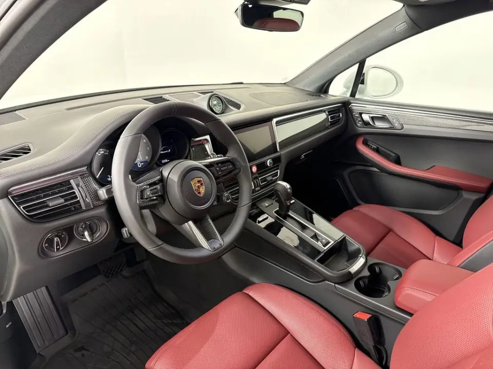 2026 Porsche Macan S - Photo 31
