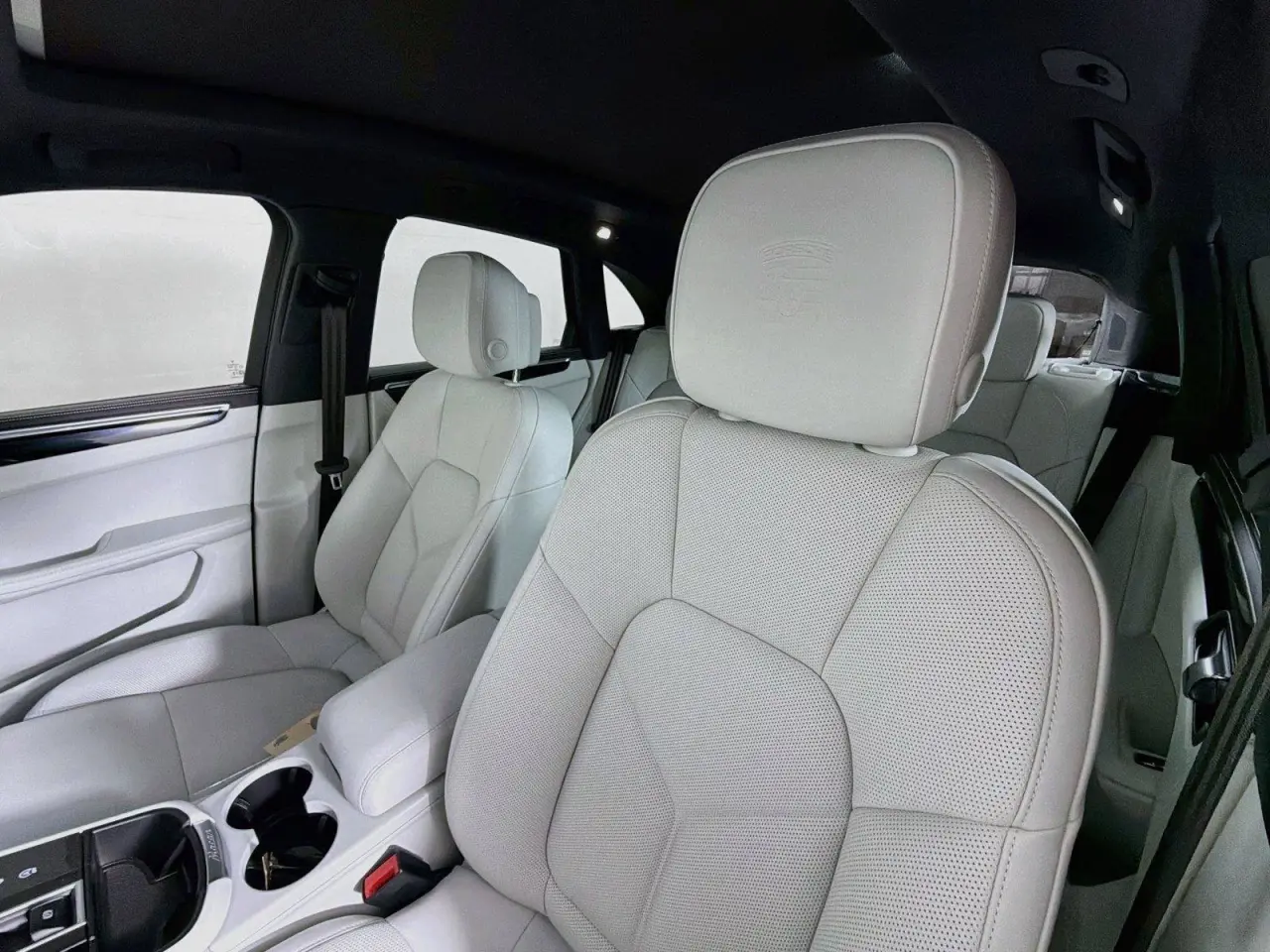 2026 Porsche Macan S - Photo 40
