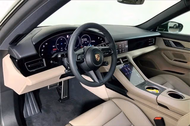 2025 Porsche Taycan Base - Photo 28