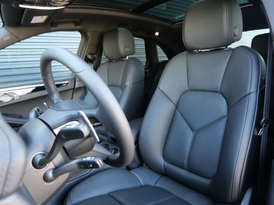 2026 Porsche Macan S - Photo 39