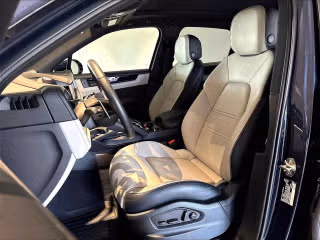 2025 Porsche Cayenne S - Photo 33