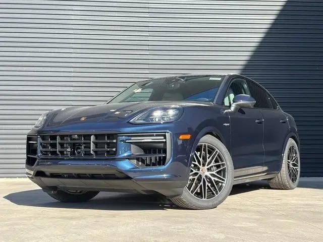 2026 Porsche Cayenne Coup E-Hybrid - Photo 6