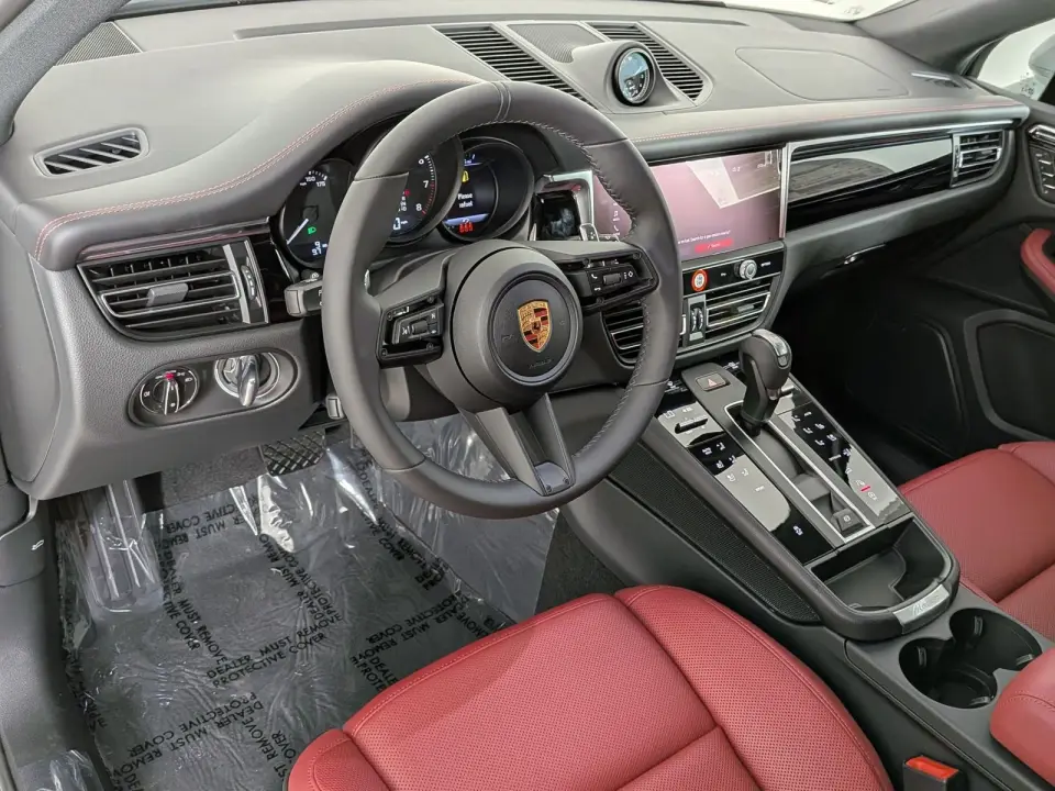 2026 Porsche Macan Base - Photo 23
