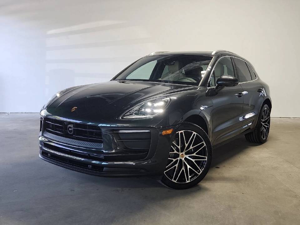 2026 Porsche Macan