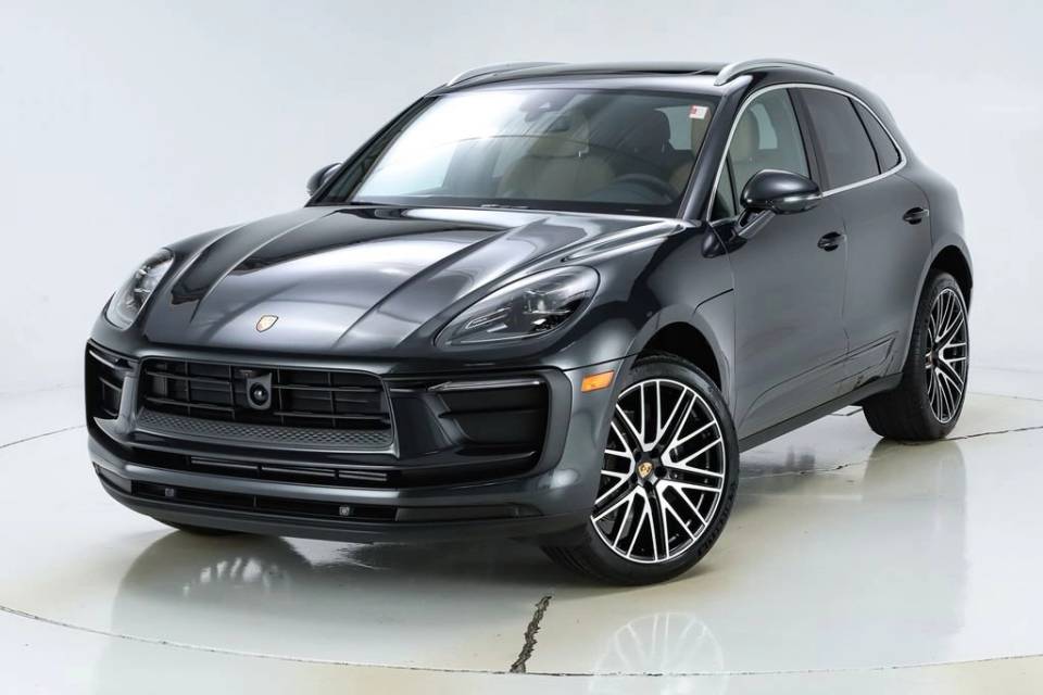 2026 Porsche Macan