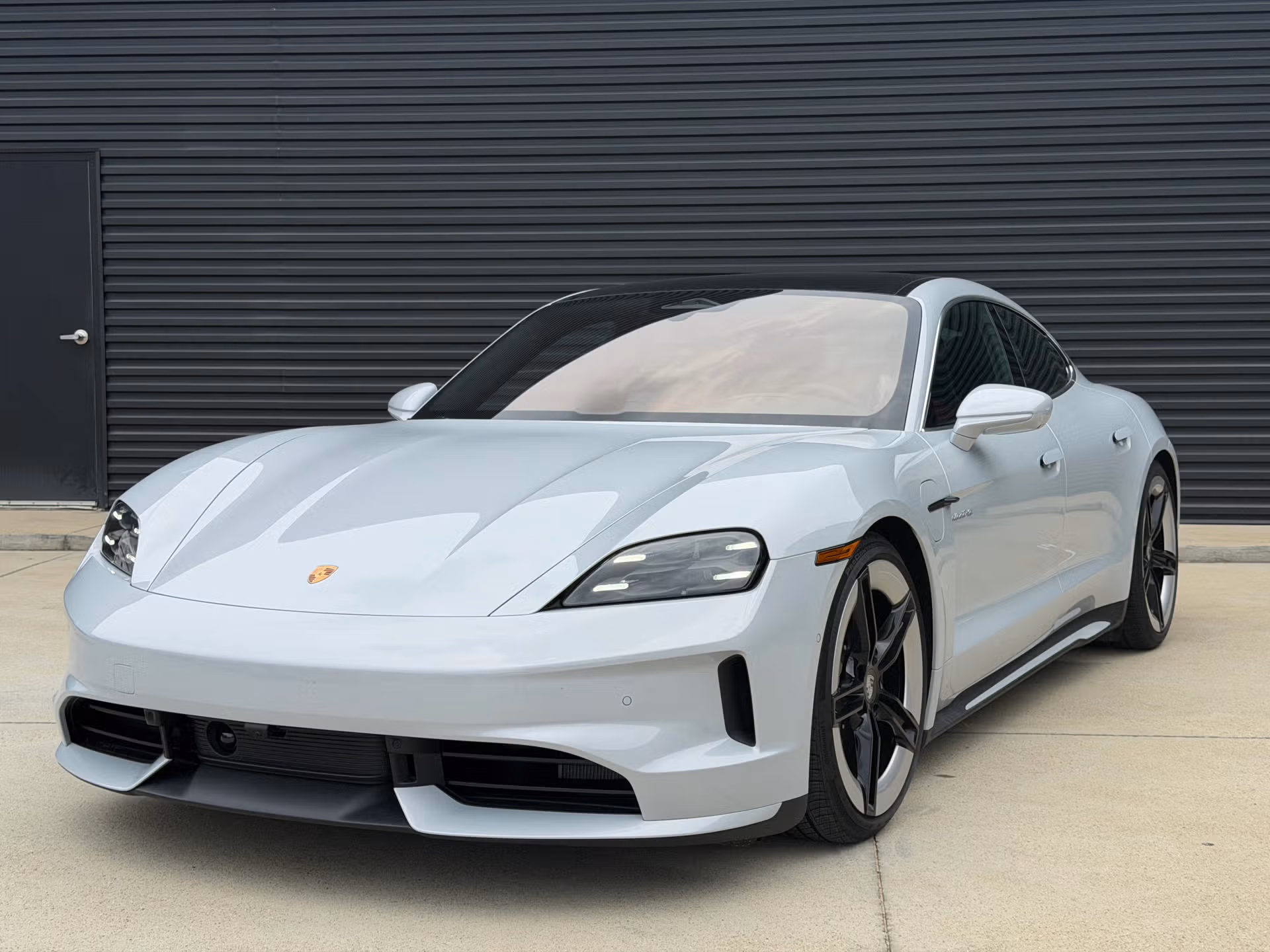 2026 Porsche Taycan 4S