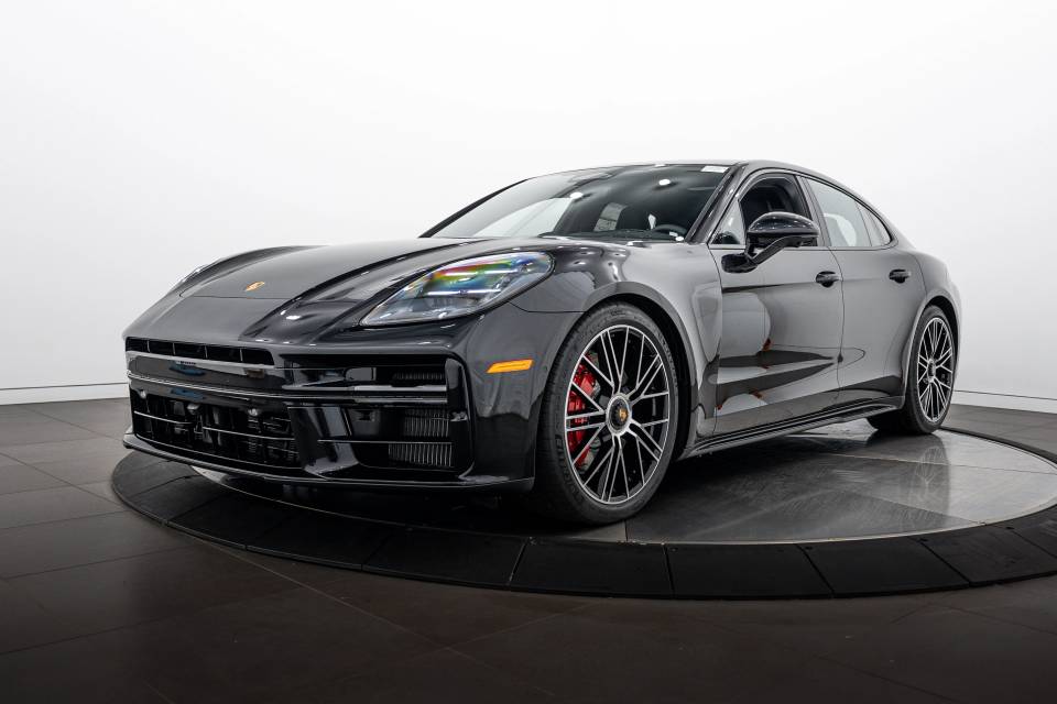 2026 Porsche Panamera