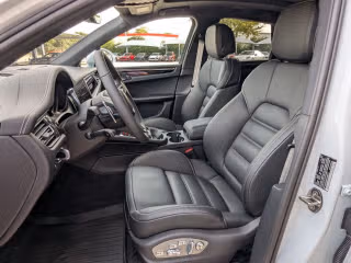 2026 Porsche Macan S - Photo 33
