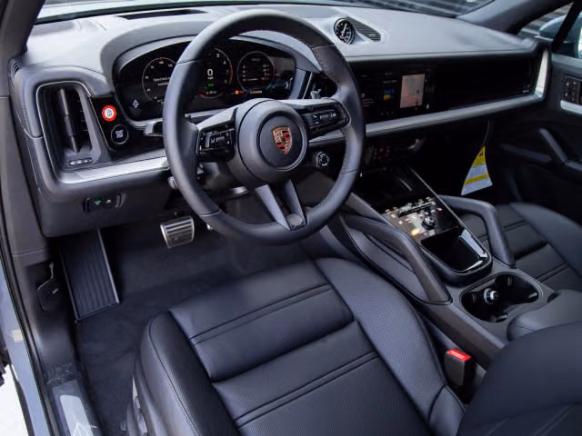 2026 Porsche Cayenne S E-Hybrid - Photo 26