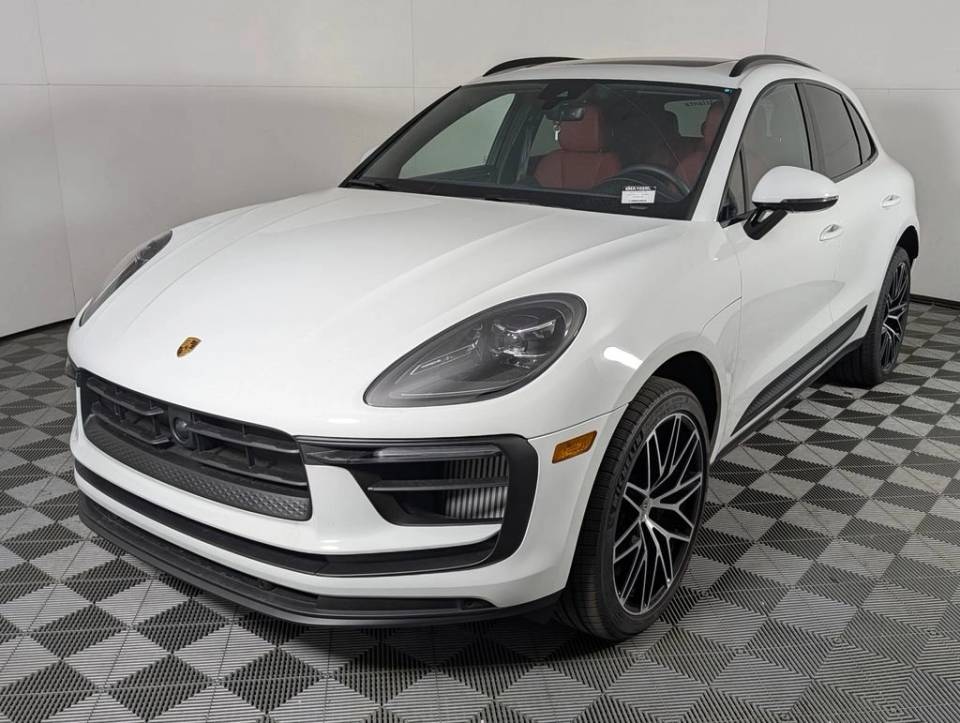 2026 Porsche Macan S