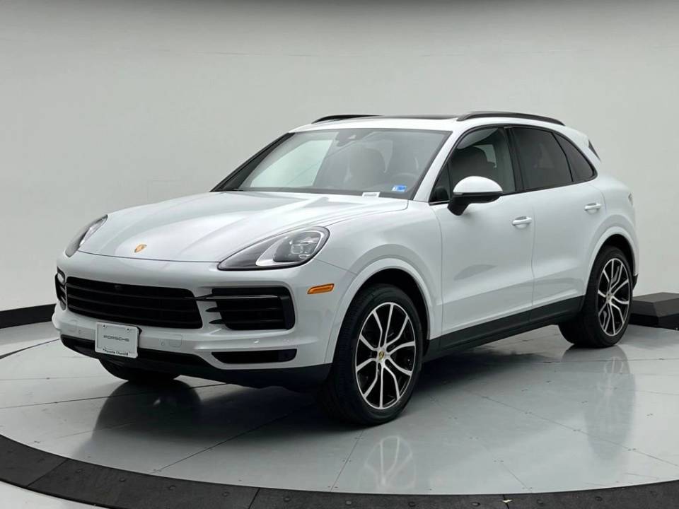 2023 Porsche Cayenne Base