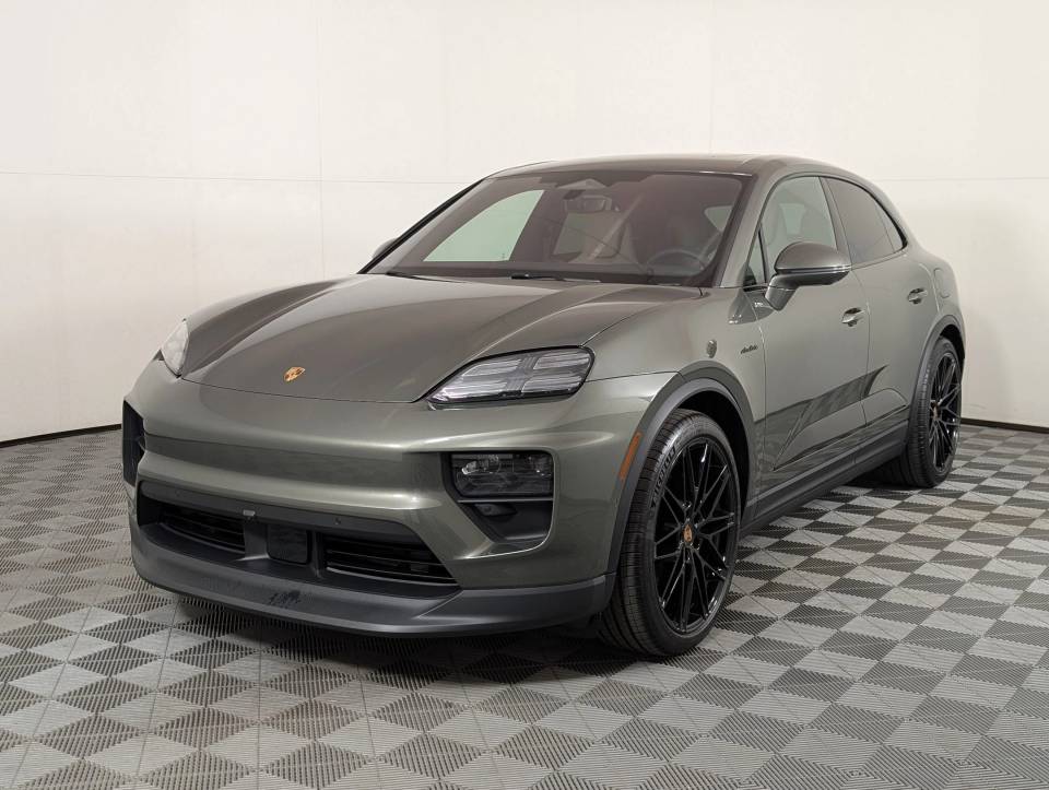 2026 Porsche Macan