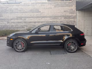 2026 Porsche Macan S - Photo 9