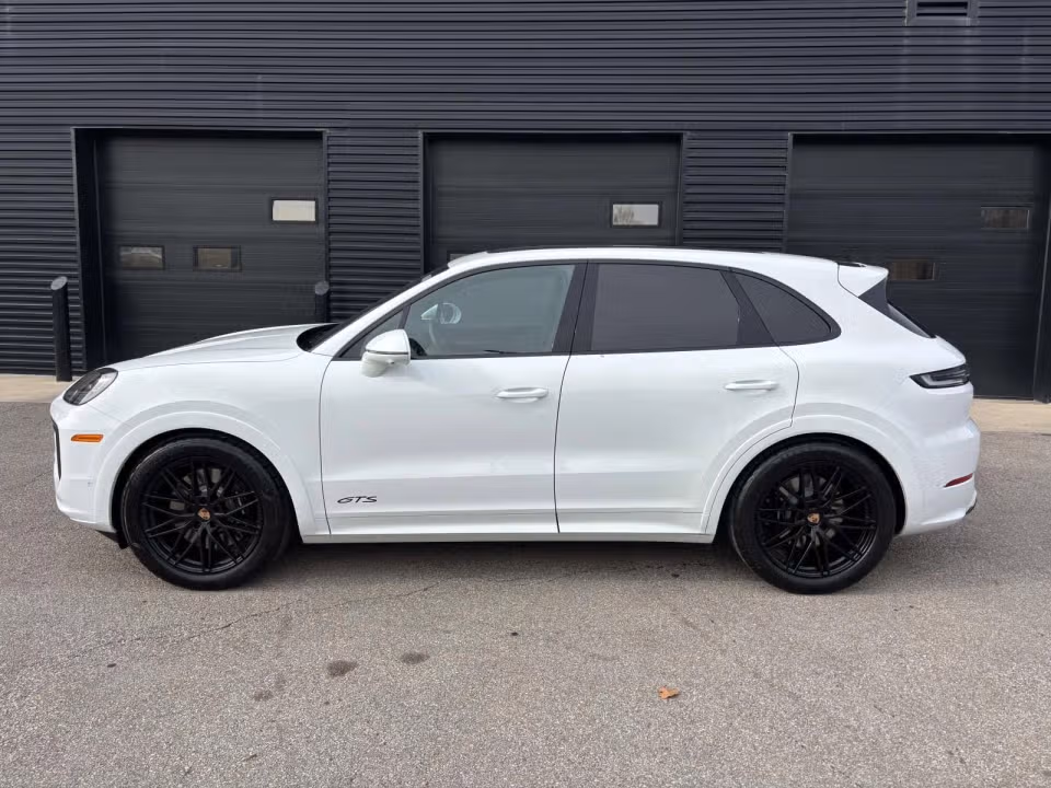 2026 Porsche Cayenne GTS - Photo 11