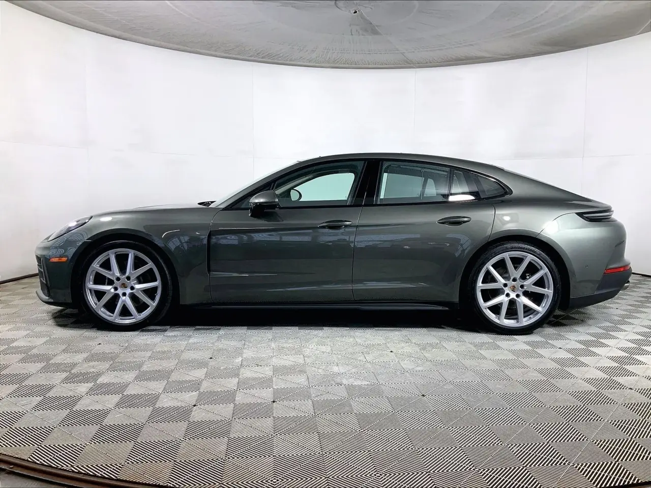 2026 Porsche Panamera Base - Photo 16