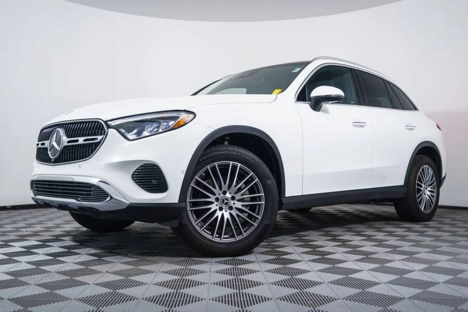 2025 Mercedes-Benz GLC