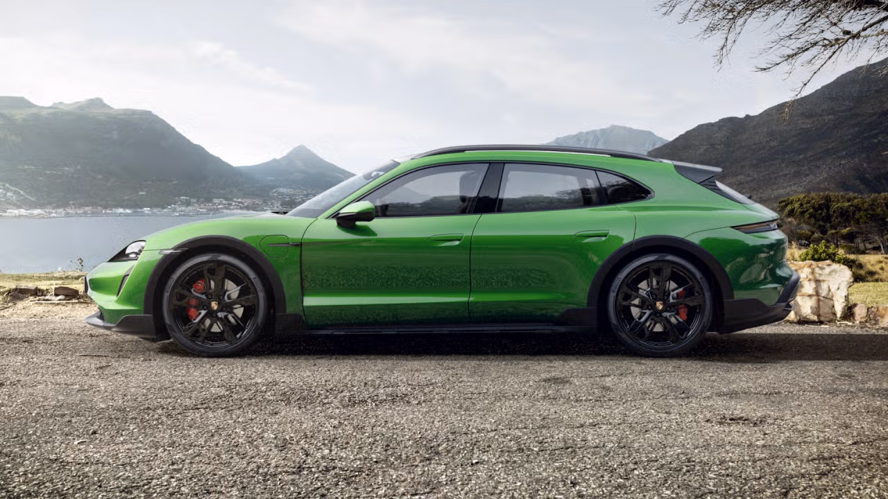 2023 Porsche Taycan 4S Cross Turismo (MY23)