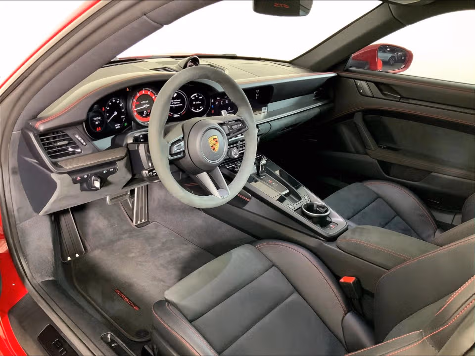 2024 Porsche 911 GTS - Photo 27