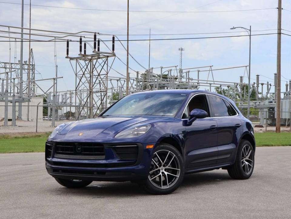 2026 Porsche Macan T