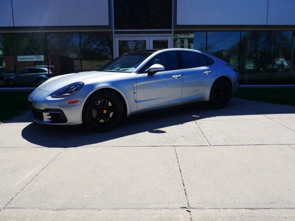 2019 Porsche Panamera Base