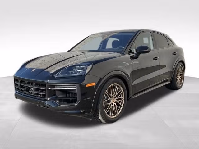 2026 Porsche Cayenne Coup GTS - Photo 3