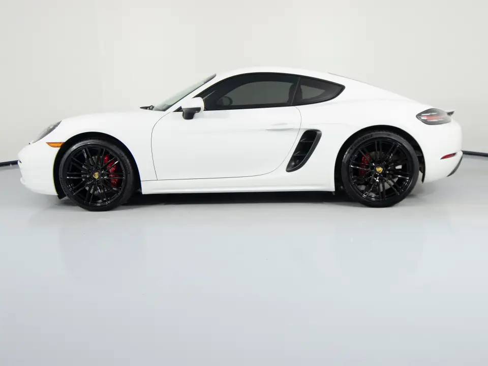 2024 Porsche 718 15