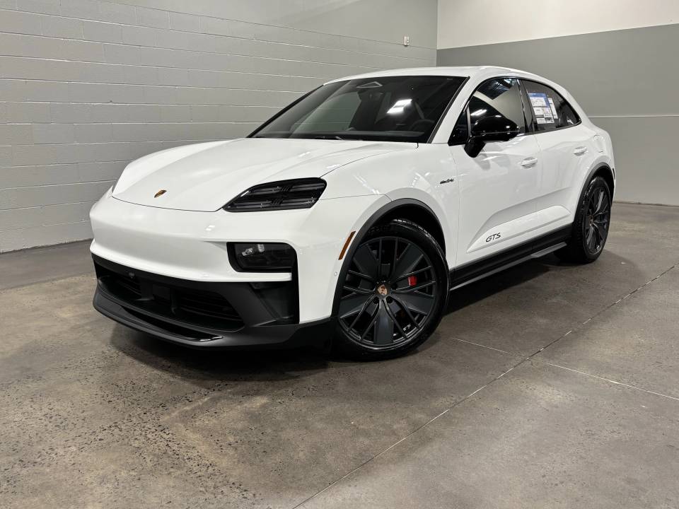 2026 Porsche Macan