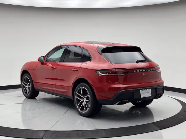 2026 Porsche Macan Base - Photo 18