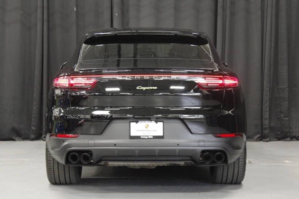 2022 Porsche Cayenne Coupe Platinum Edition